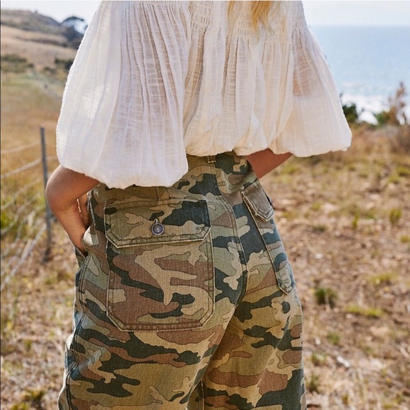 Free People NWT camo high-waisted wide leg jeans - Picture 6 of 12